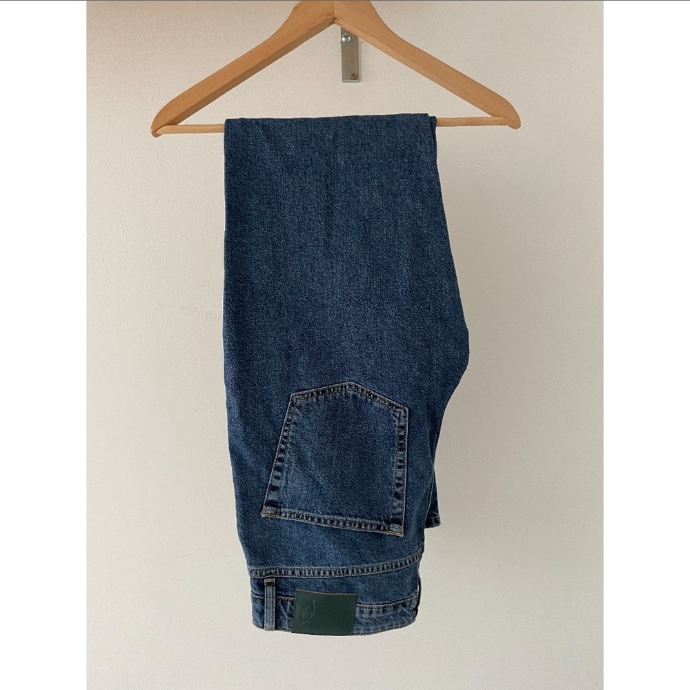 ASOS - 32x34 - Mid Wash Straight Leg Jeans